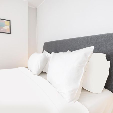 Olala Lisbon Oriente Suites C Exterior photo