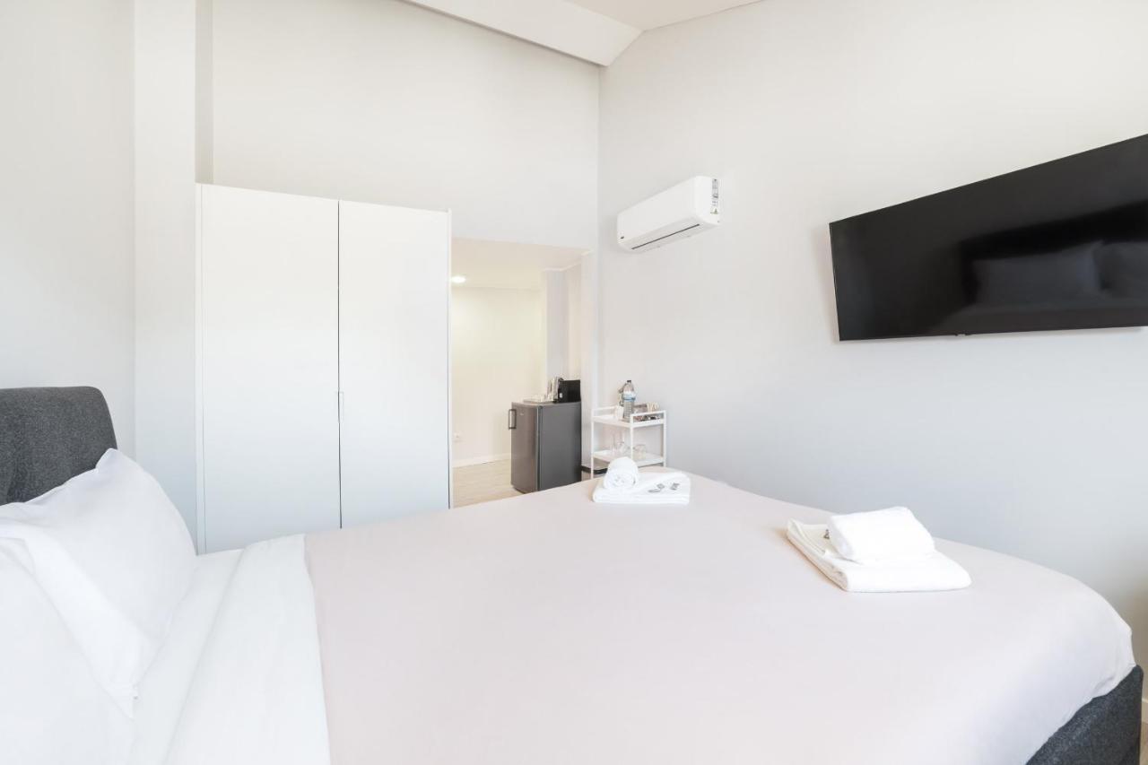 Olala Lisbon Oriente Suites C Exterior photo
